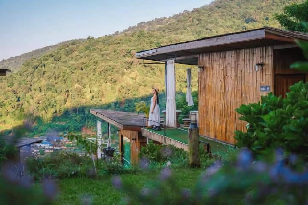 Double House with Air conditioning, Hill View photo 1