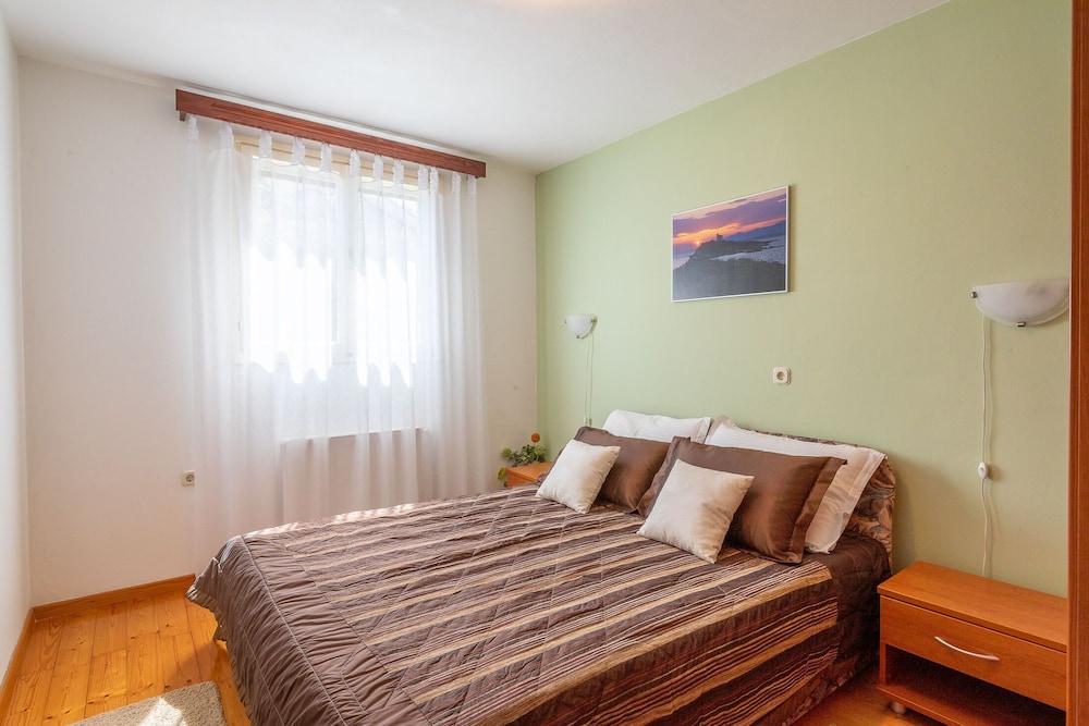 Villa photo 1