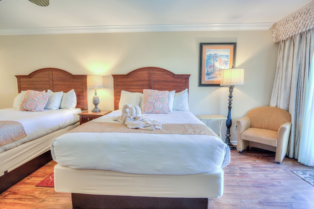 Deluxe Room, Partial Oceanview, 2 Queen Beds, Balcony photo 2