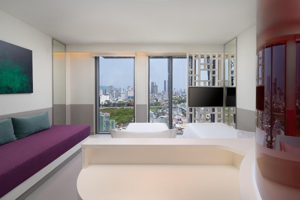 Deluxe Room, 2 Twin Beds, City View - Photo 1