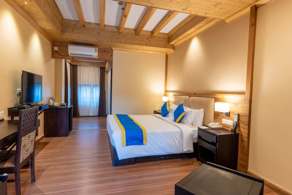 Deluxe Single Room