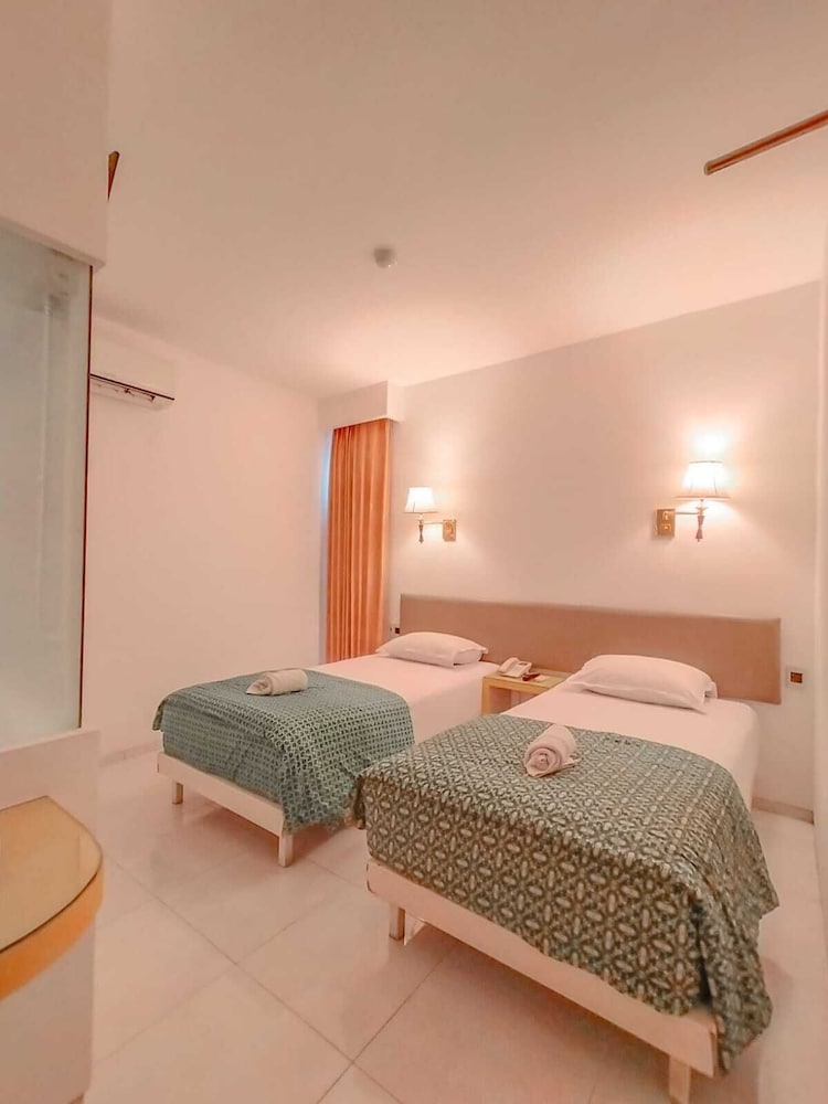 Superior Twin Room photo 1