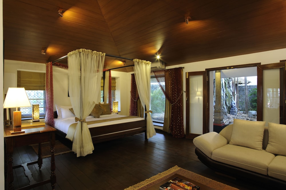 The Banyan Tree Bungalow - Photo 5