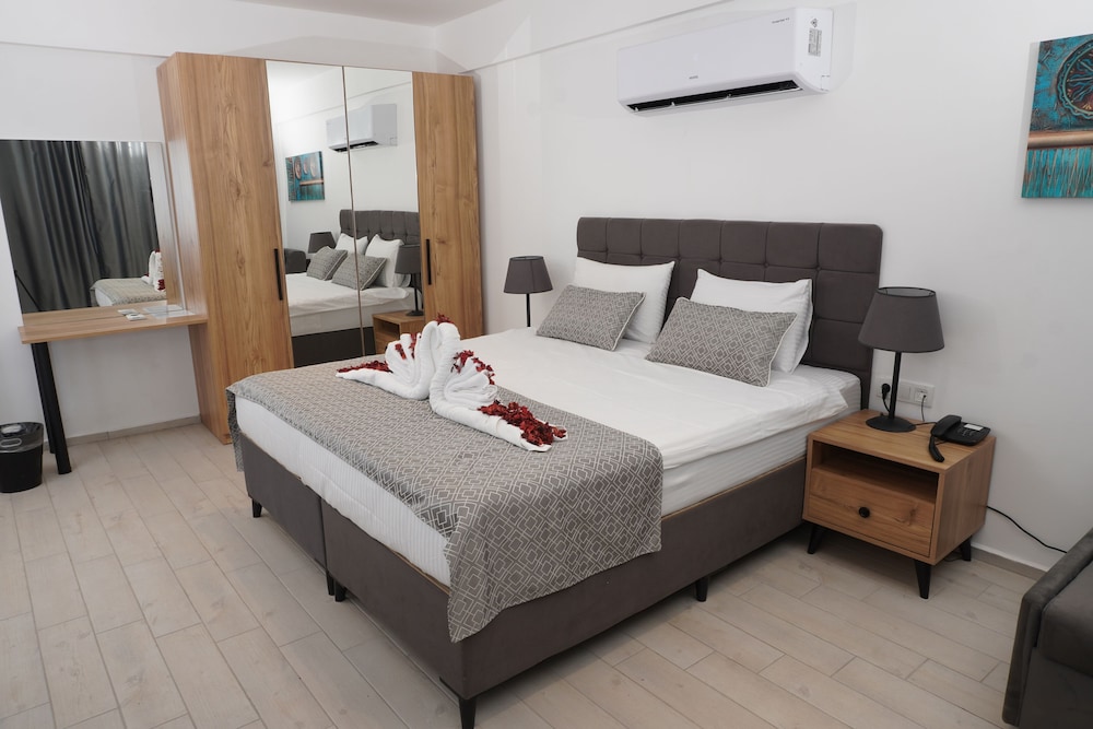 Deluxe Twin Room - Photo 2