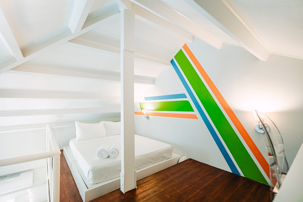 Family Room, Multiple Beds, Balcony photo 3