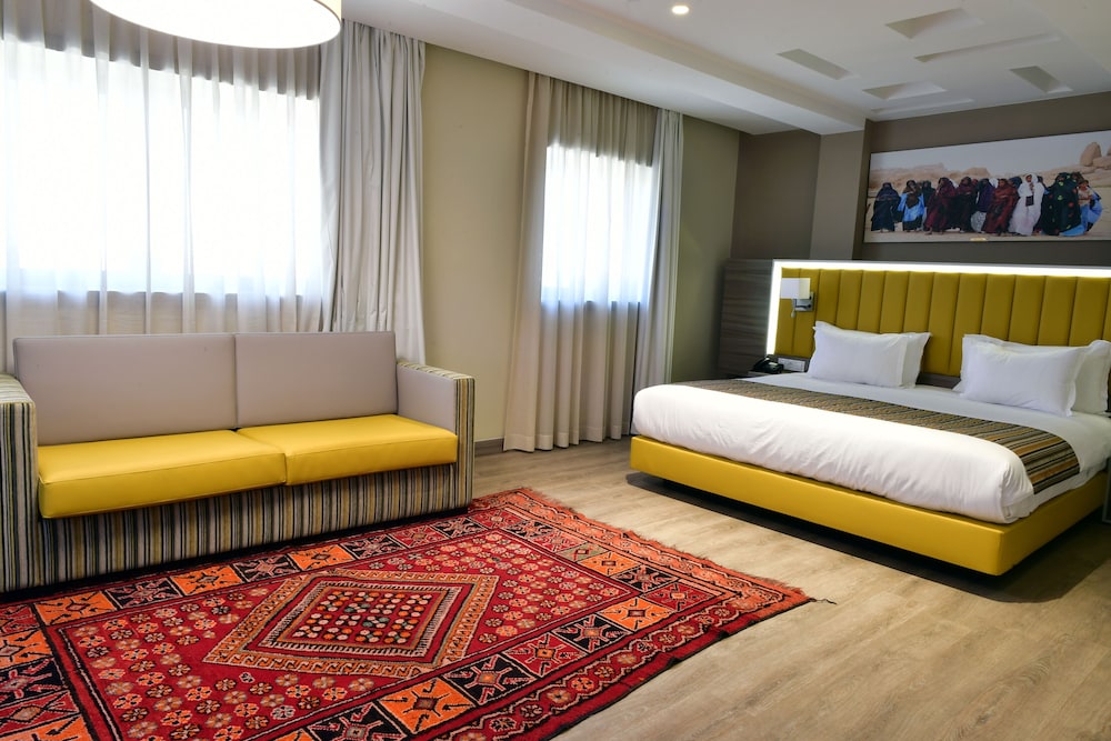 Business Suite photo 1