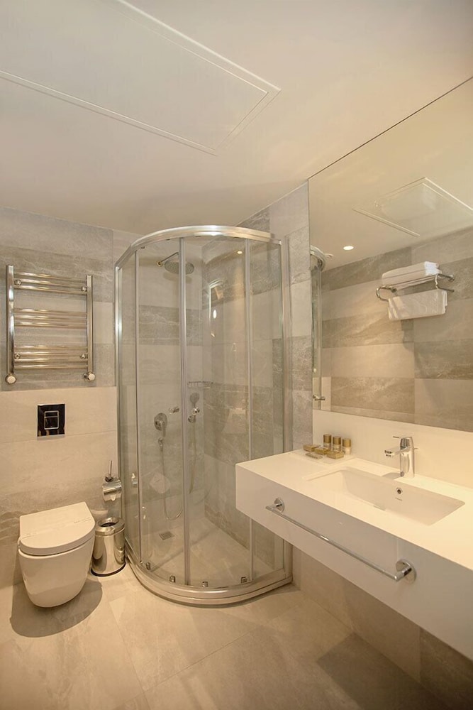 Standard Double or Twin Room photo 2
