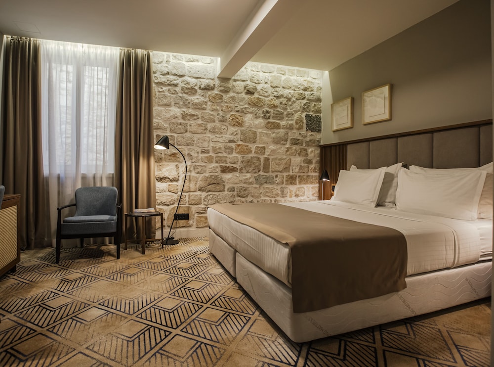 Standard Double or Twin Room, City View