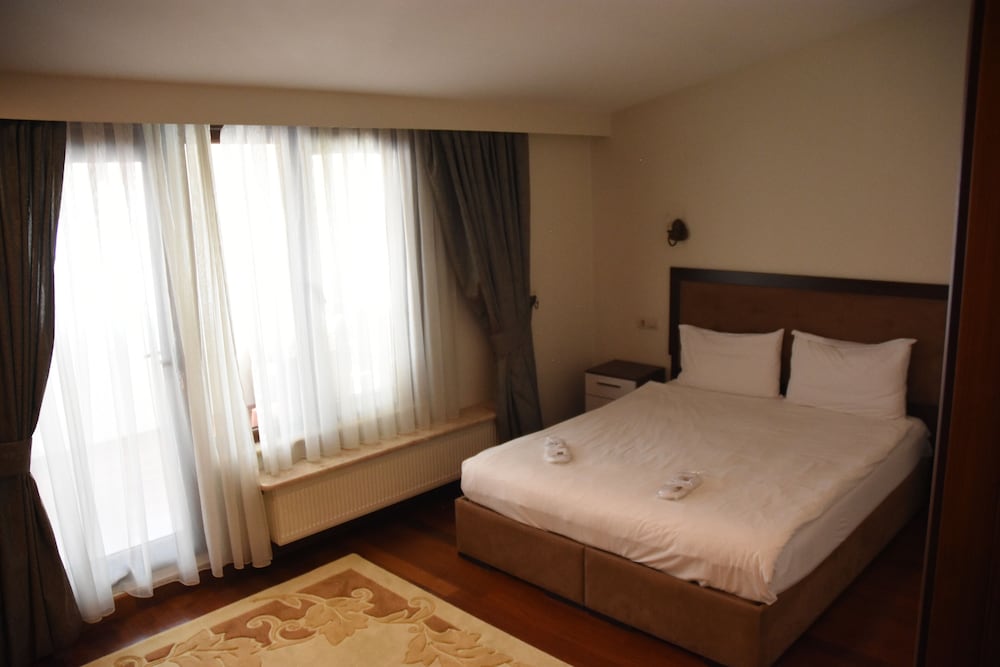 Luxury Penthouse, 3 Bedrooms, Terrace photo 3