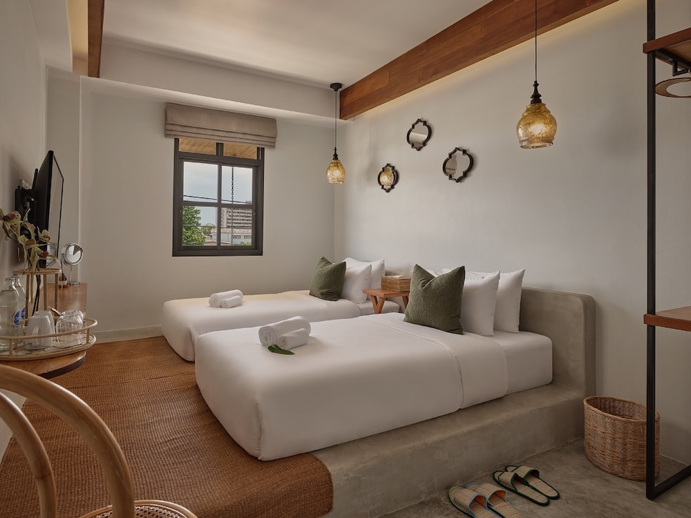 Comfort Twin Room, 1 Bedroom, City View - Photo 1