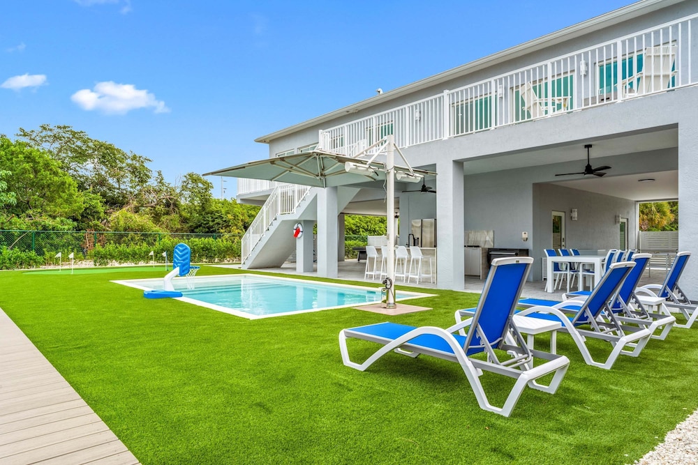 Saltwater Social Game Room Pool Dock Views, Billede 5