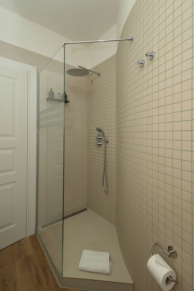 Superior Double Room - Photo 3