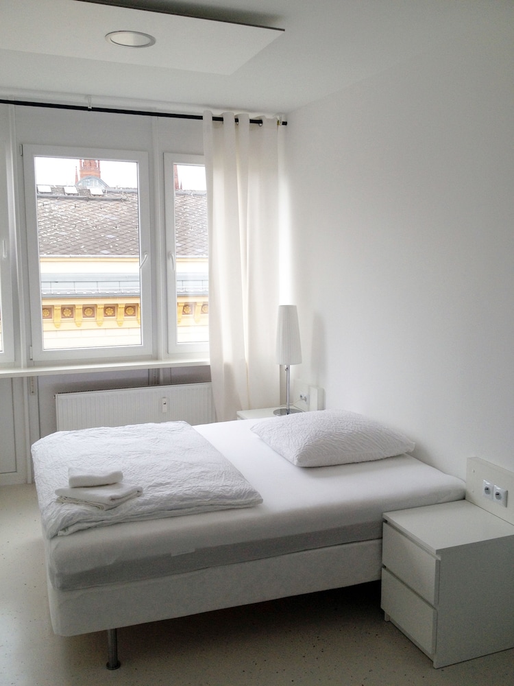 Double Room with shared toilet photo 1