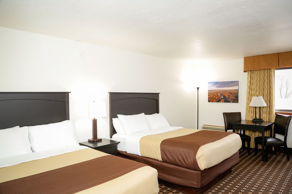 Standard Room, 2 Queen Beds - Photo 4
