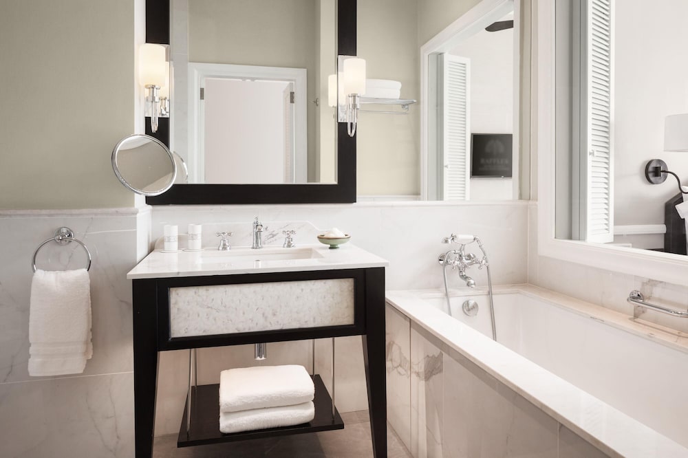 Colonial Suite King - Photo 5