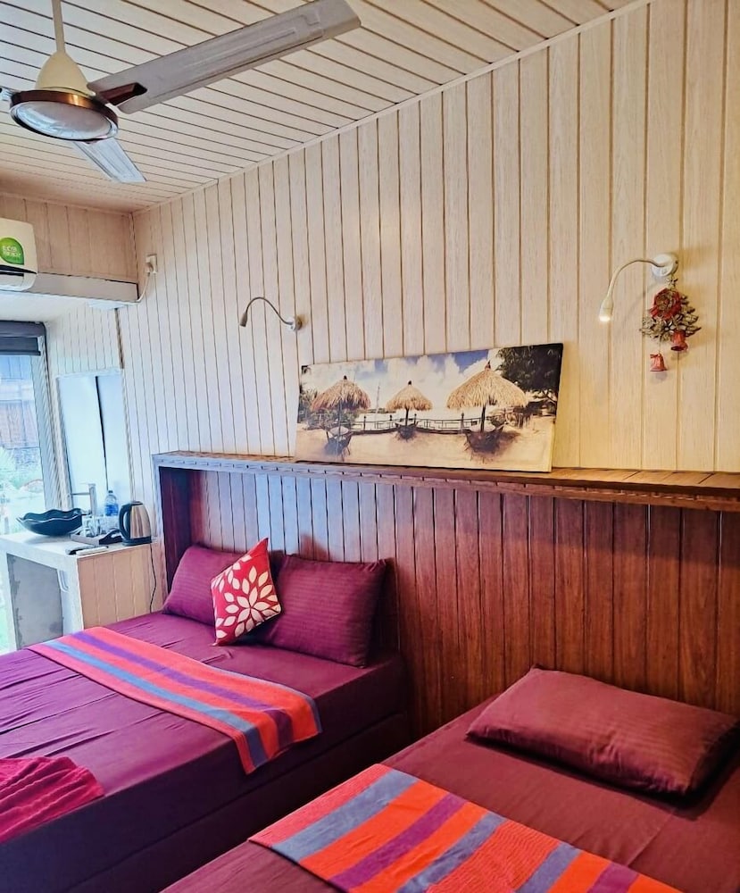 Deluxe Triple Room