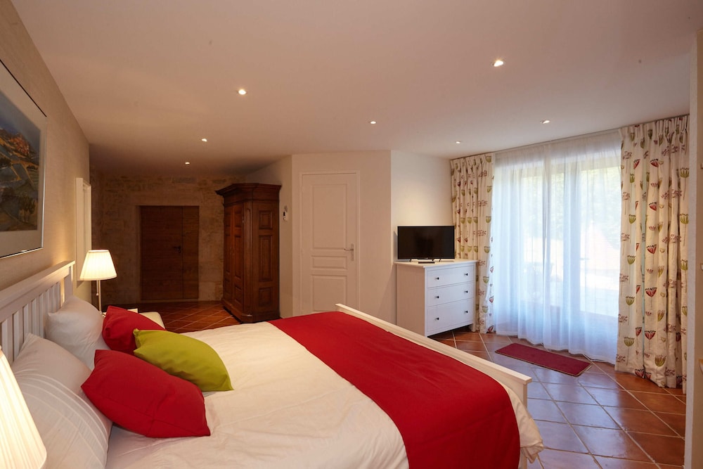 Double Room (Saint-Exupéry) photo 1