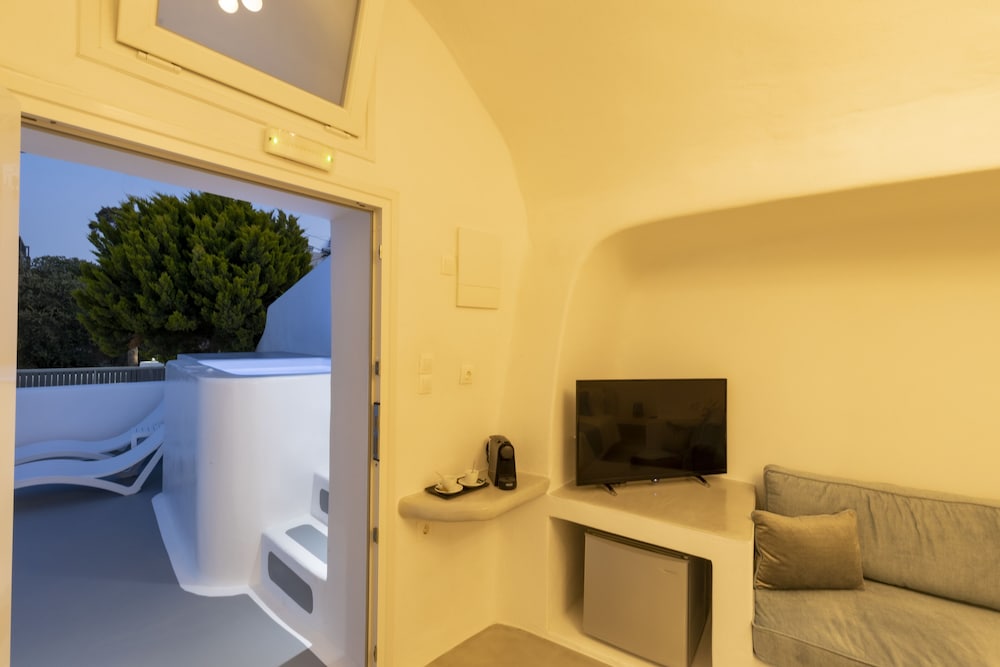 Superior Double with outdoor mini plunge pool