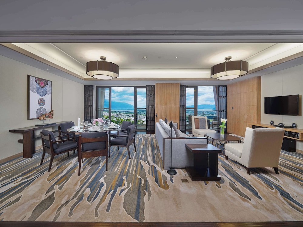 Premier Suite Lake view Room