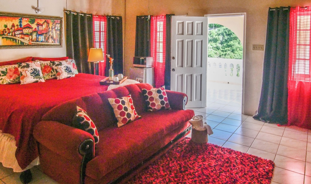 Romantic Studio Suite photo 1
