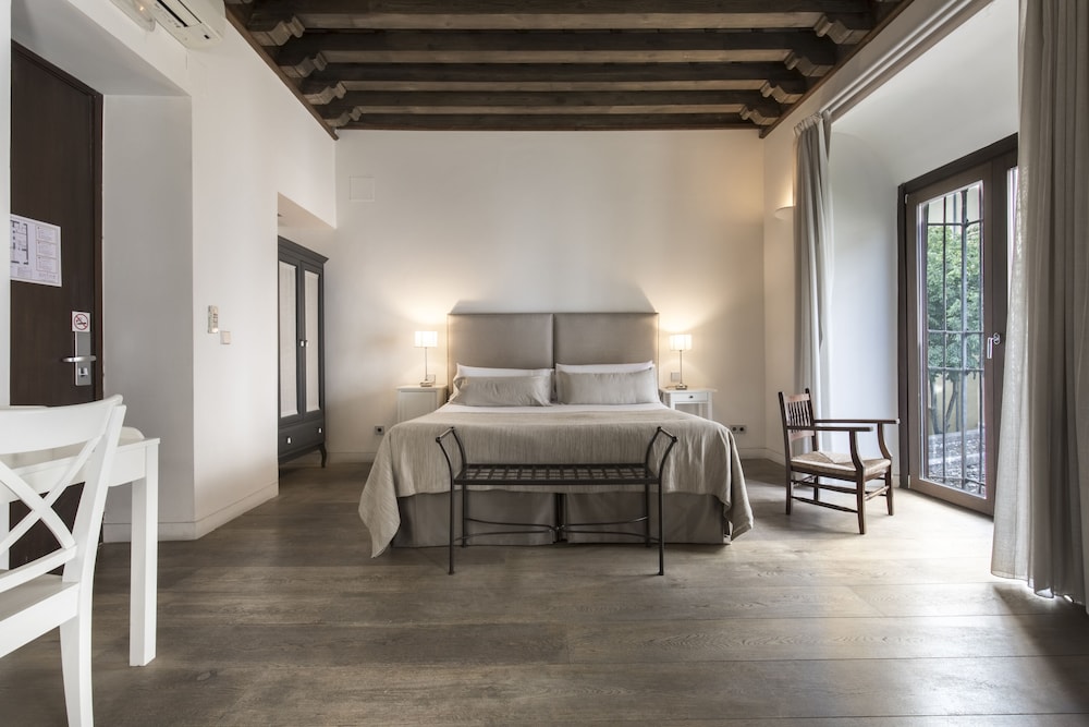 Suite (Alhambra View) - Photo 8
