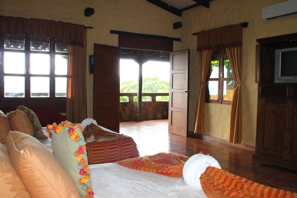 Comfort Villa, 2 Double Beds, Non Smoking photo 2