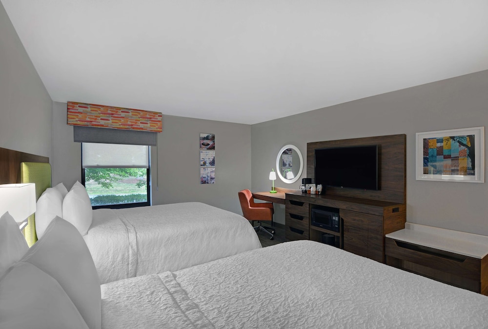 Room, 2 Queen Beds, Accessible, Non Smoking, photo 6