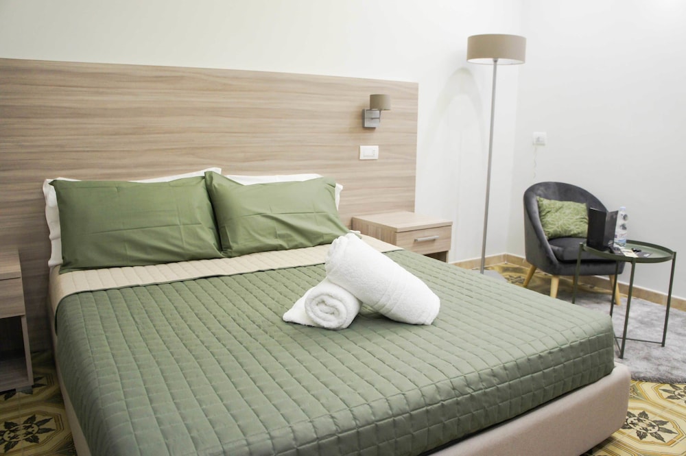 Comfort Double Room, 1 Queen Bed (LA PERA) photo 3