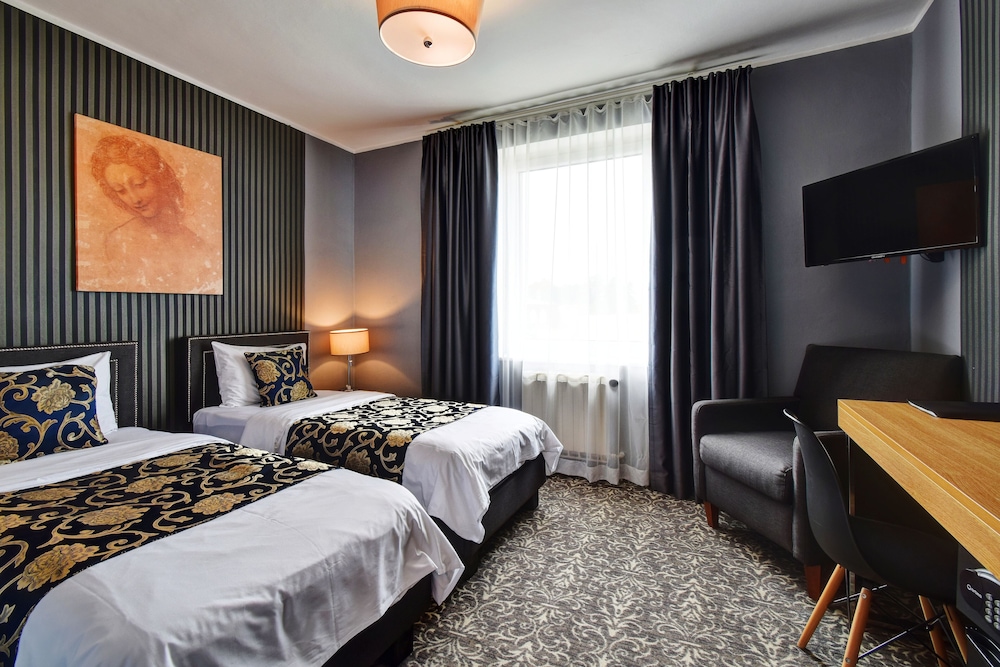 Superior Double Room Single Use photo 3