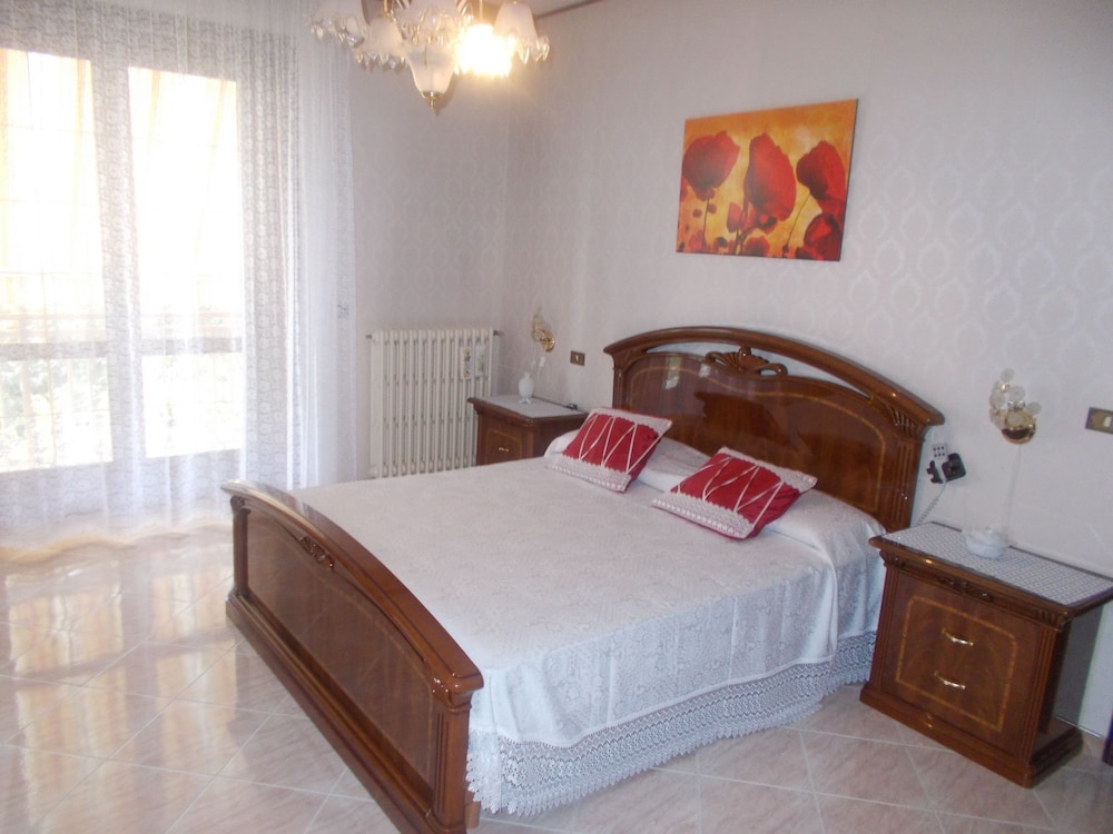 Double Room, Private Bathroom (External) - Mountain View