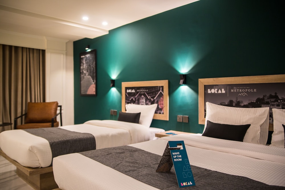 Premium Triple Room