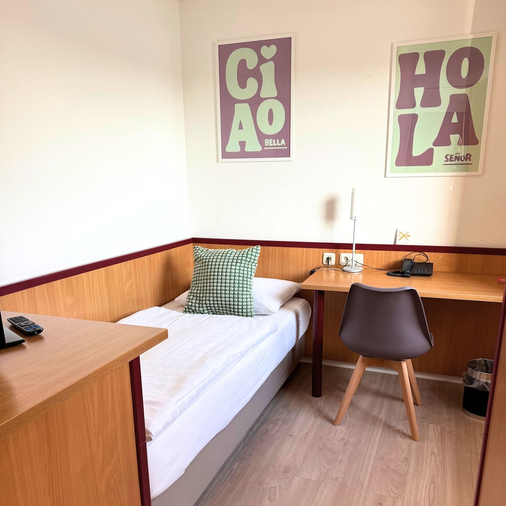 Standard Single Room