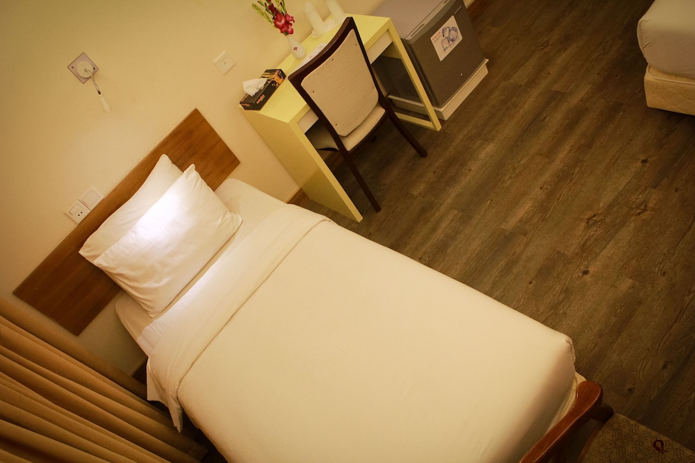 Deluxe Single Room, 1 Twin Bed photo 3