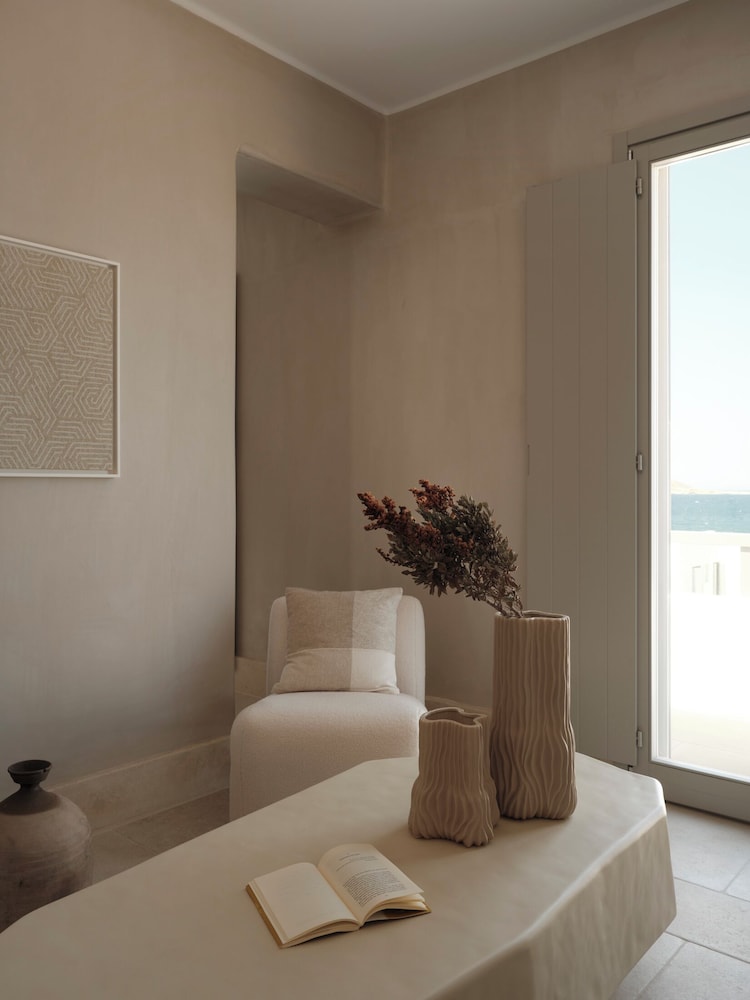 Deluxe Suite, Sea View