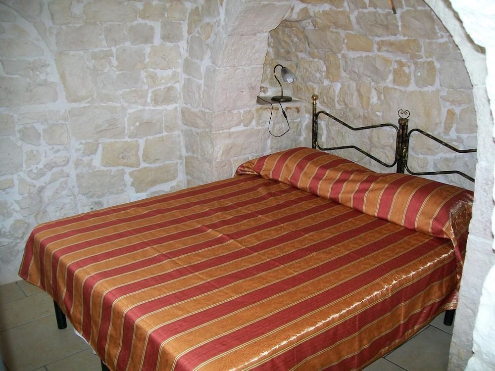 Room (Trullo, up to 2 people)