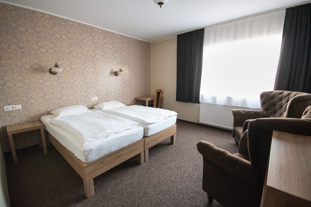 Superior Double or Twin Room photo 3