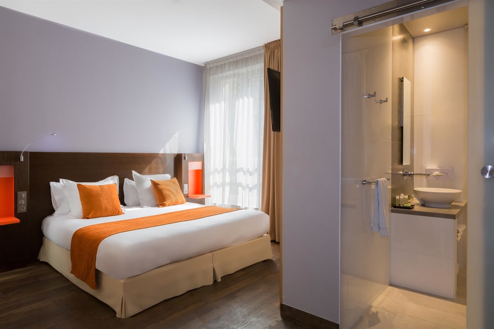 Superior Room, 1 King Bed (Larger Room) - Photo 1