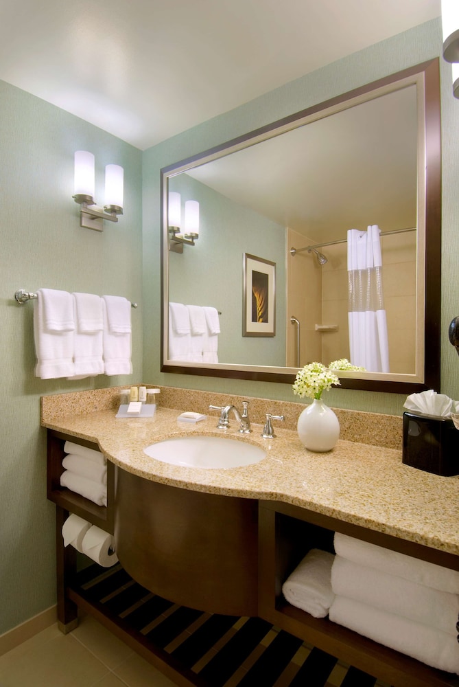 Deluxe Suite, 1 Bedroom - Photo 10