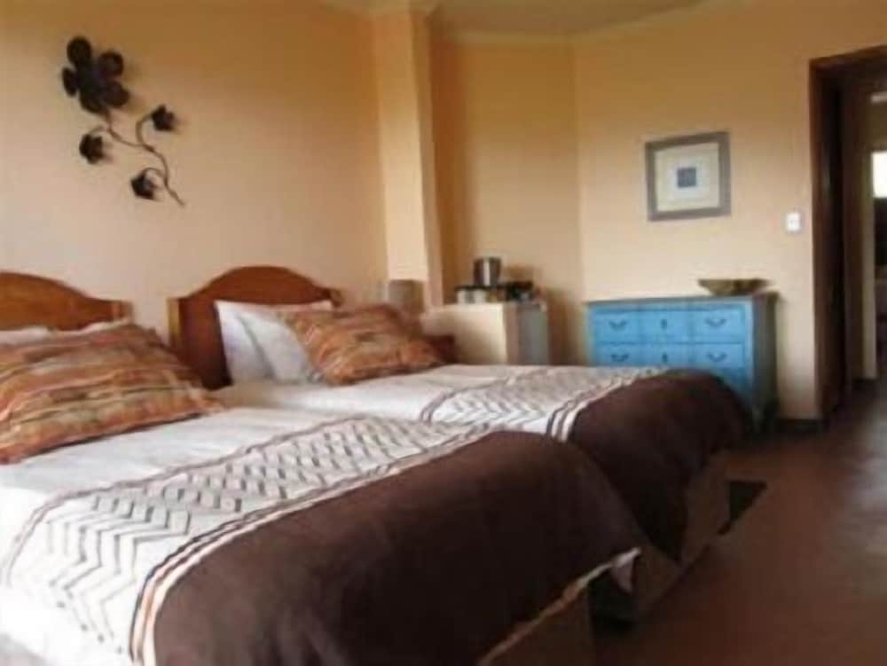 Standard Twin Room photo 1