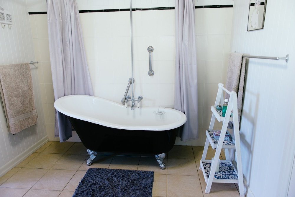 Private Suite, Mountain View photo 2