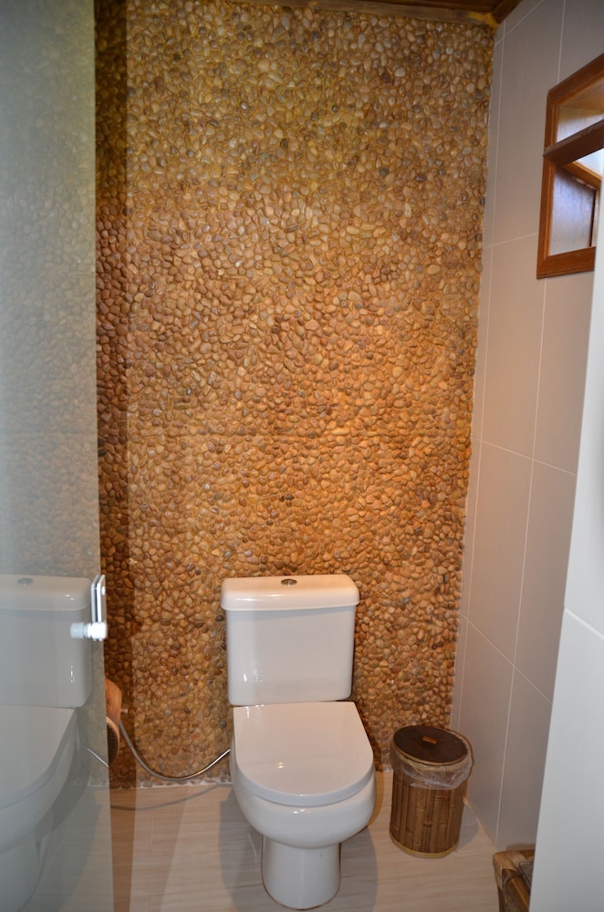 Bungalow (Tahiti) photo 2