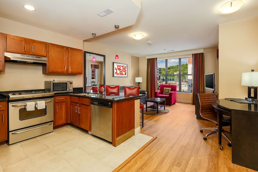 One Kg Condo Ste Acc Ri Shwr - Photo 1