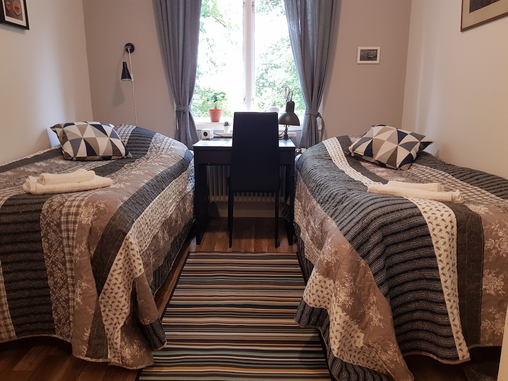 Double Room, 2 Twin Beds, Shared Bathroom, Garden View (Brukshotellet) photo 2
