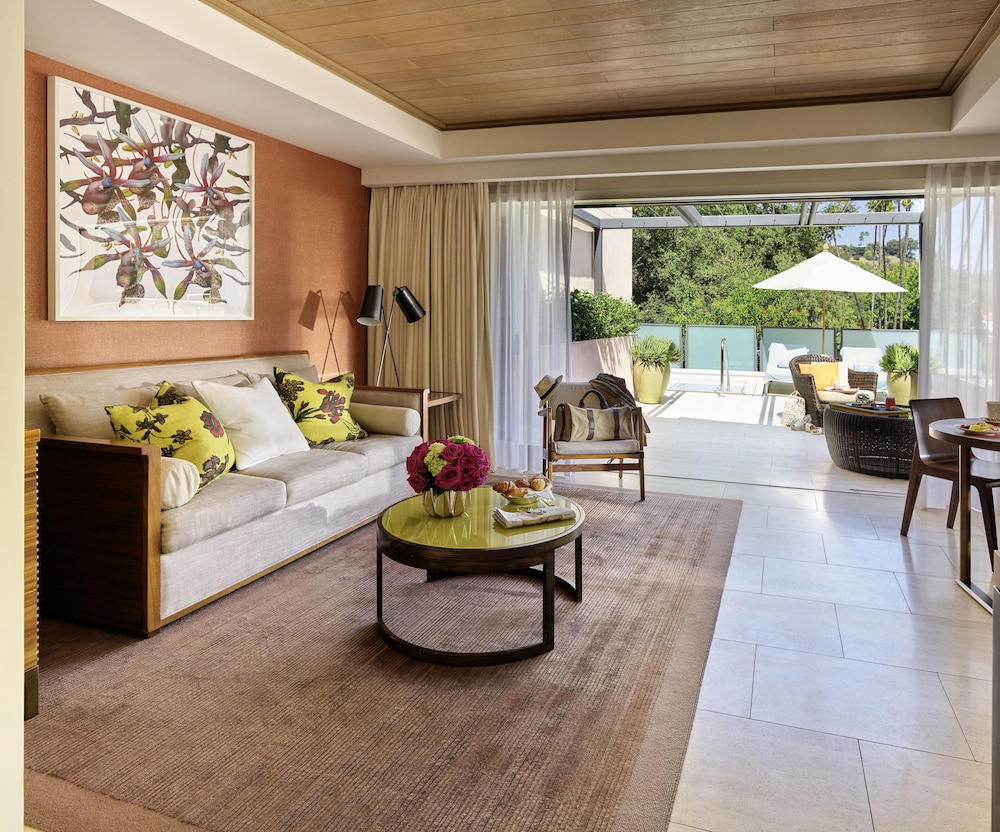 Canyon Studio with Plunge Pool & Fireplace
