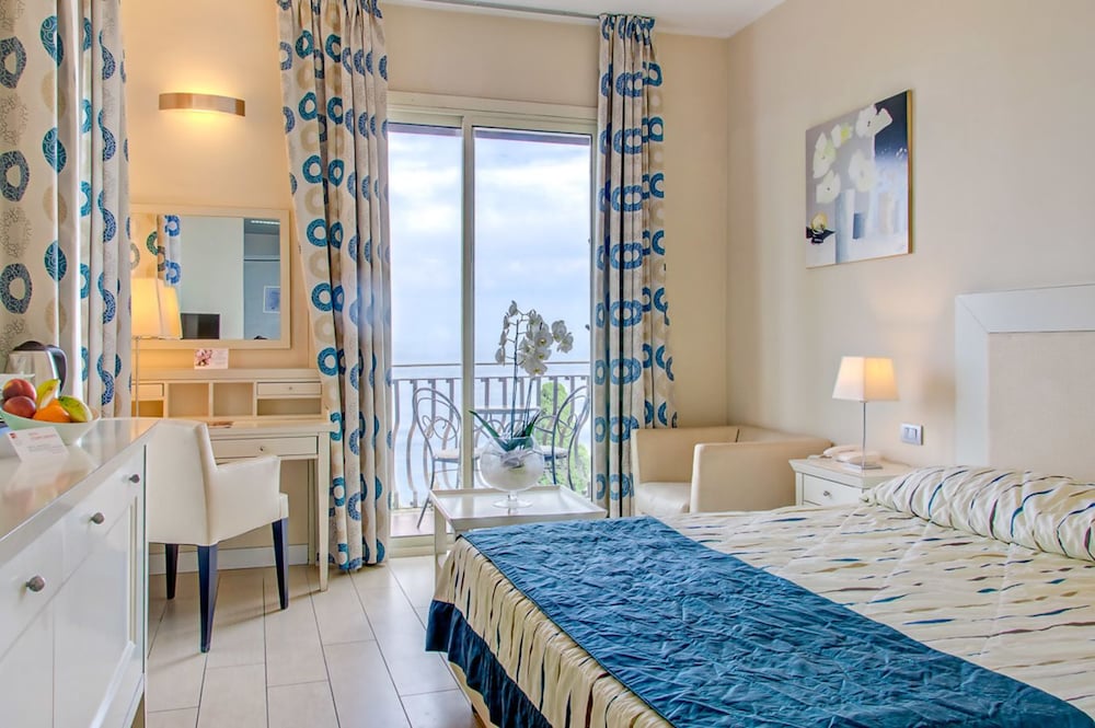 Superior Double Room, Balcony, Sea View - Photo 6