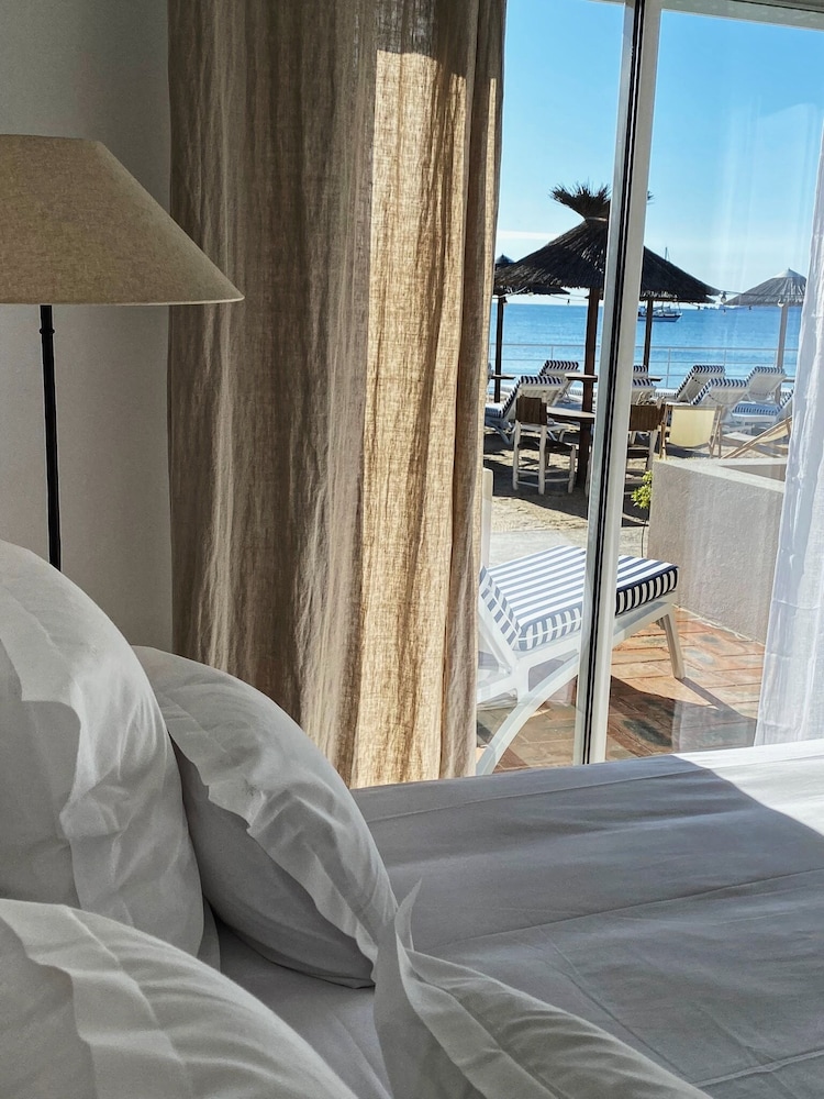 Deluxe Room Sea View photo 3