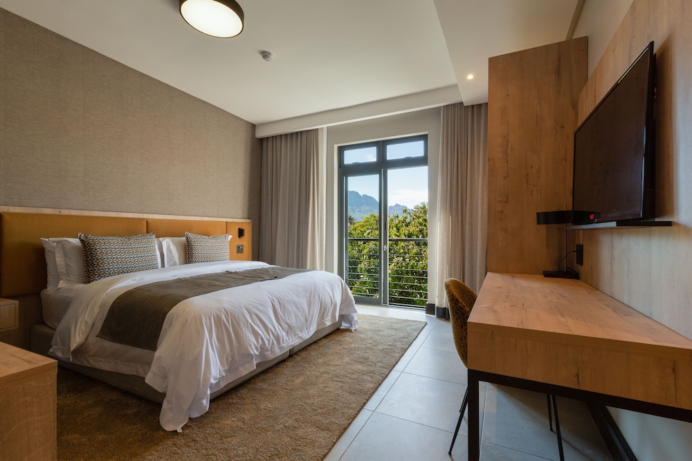 Deluxe Double or Twin Room - Photo 5