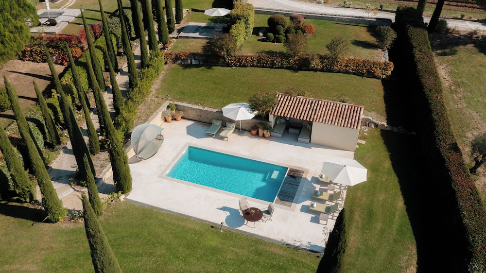 Suite (Pool)