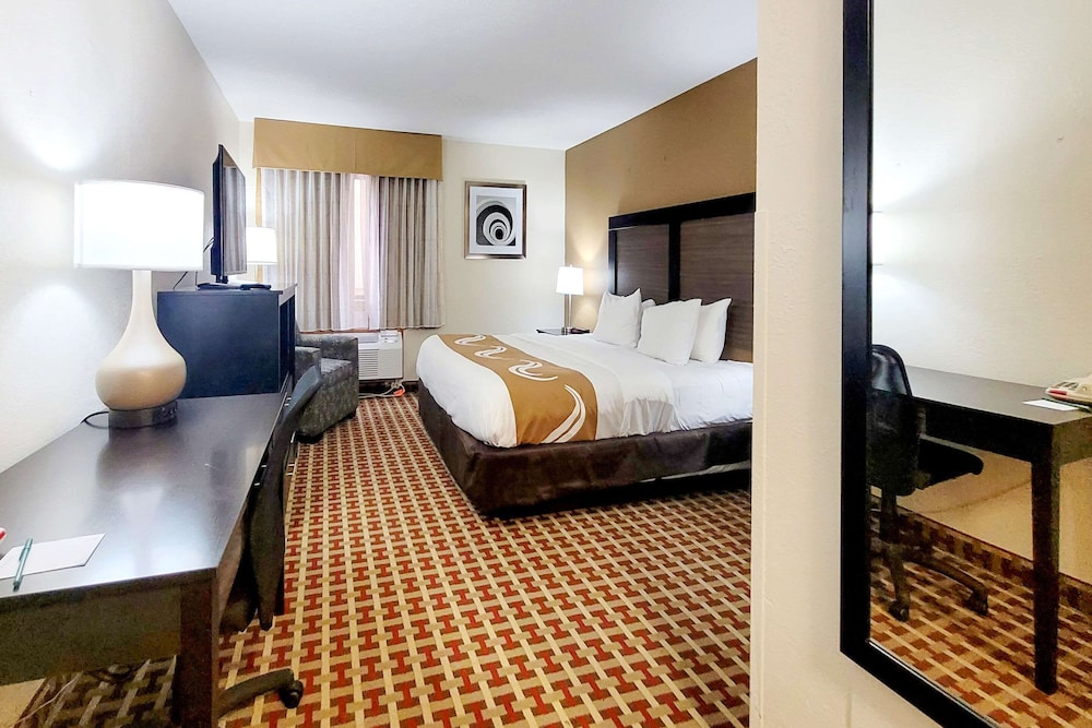 Room, 1 King Bed, Accessible, Non Smoking - Photo 1