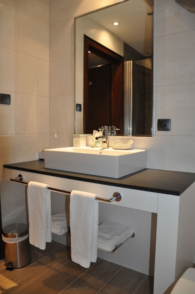 Superior Double or Twin Room photo 2